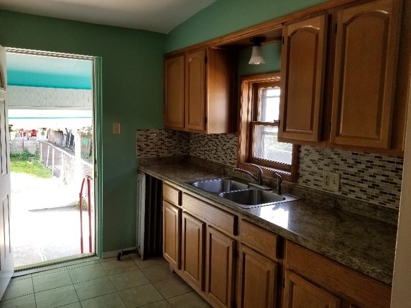 514 S 14th St - Photo 3 of 28