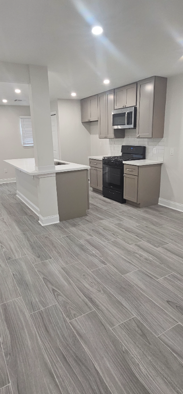 600 Mockingbird Ln - Photo 3 of 14