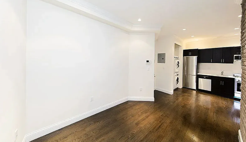 392 E 74th St #15 - Photo 2 of 5