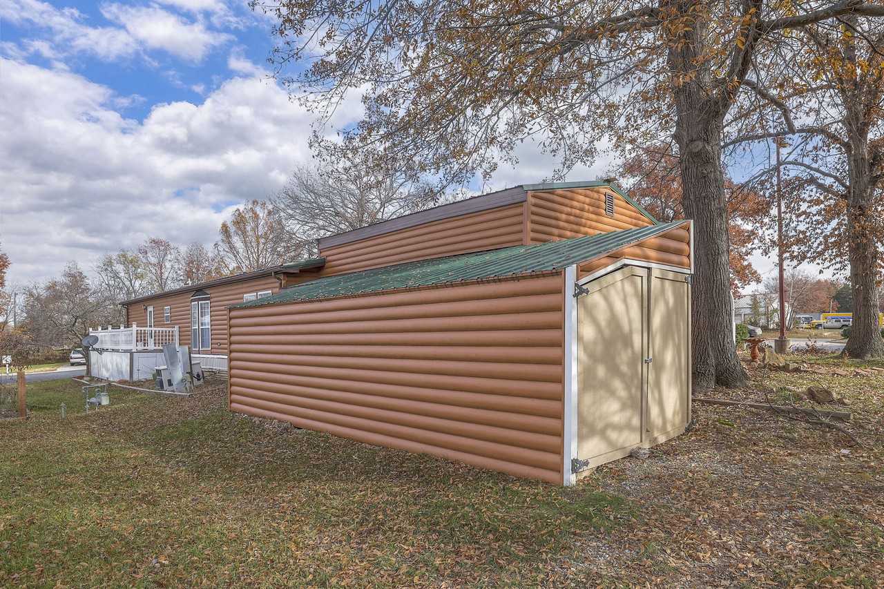 813 Pin Oak Dr #NA - Photo 3 of 28