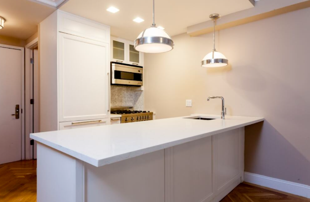 305 E 88th St #4C - Photo 2 of 6