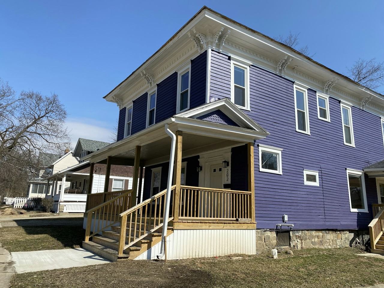 202 Park Street - Photo 2 of 15