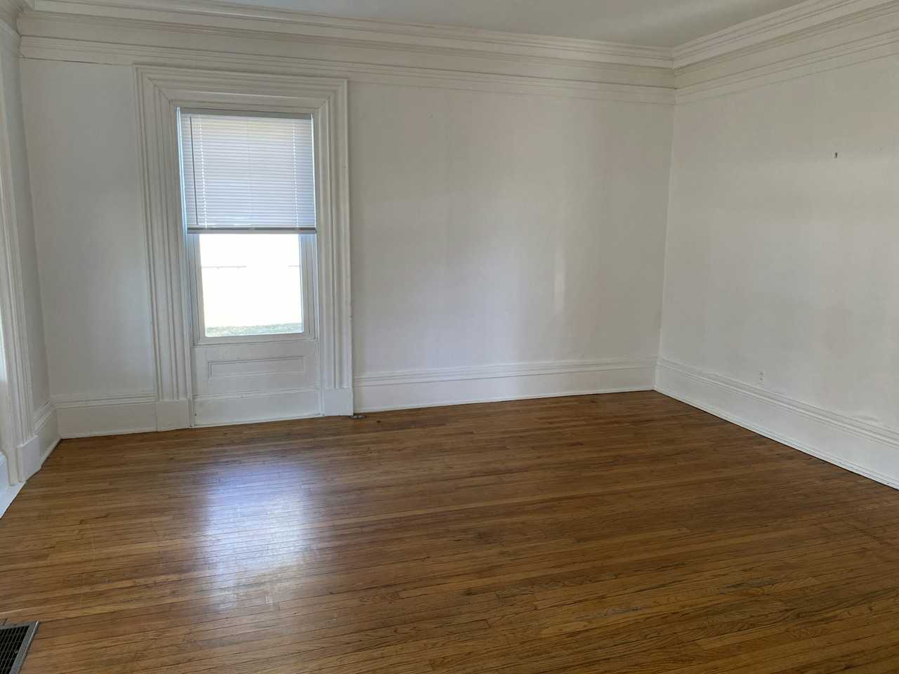 202 Park Street - Photo 3 of 15