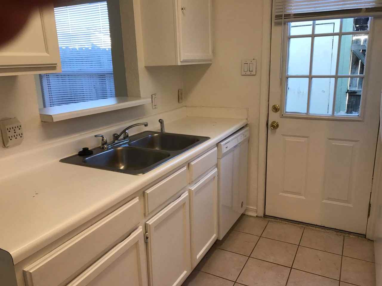 5705 E Texas St #15 - Photo 6 of 11