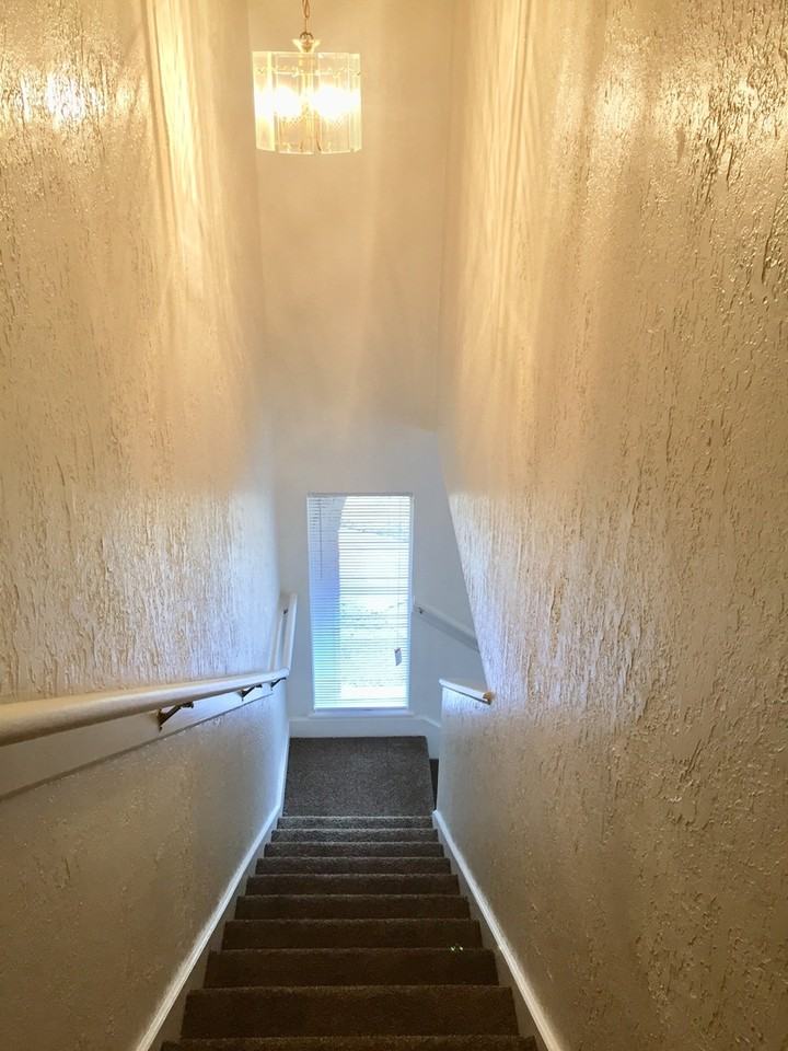 5705 E Texas St #15 - Photo 7 of 11