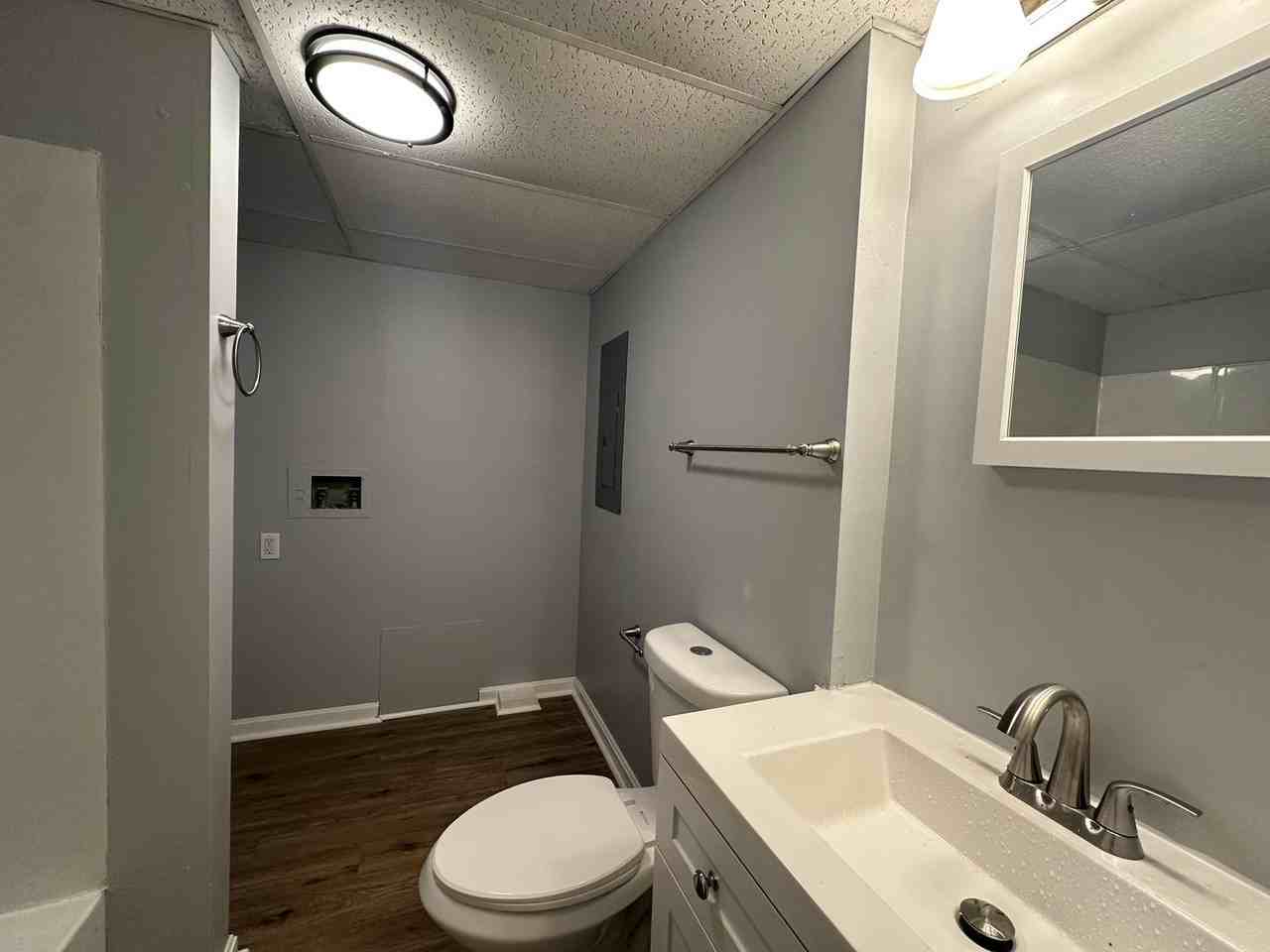 210 N Main St - Photo 2 of 11