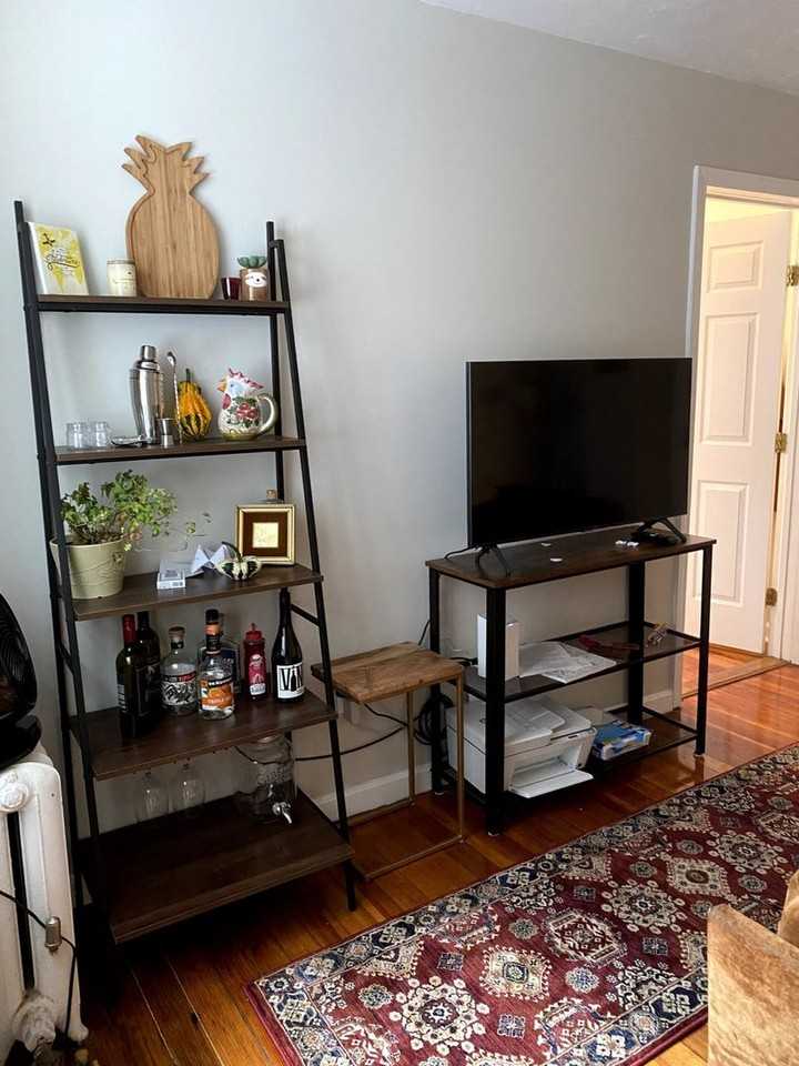 226 Hanover Street - Photo 2 of 20