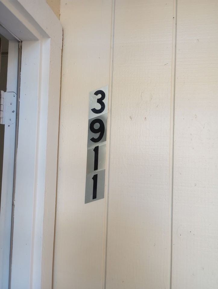 3911 Tree Ridge Ln Ne - Photo 3 of 13