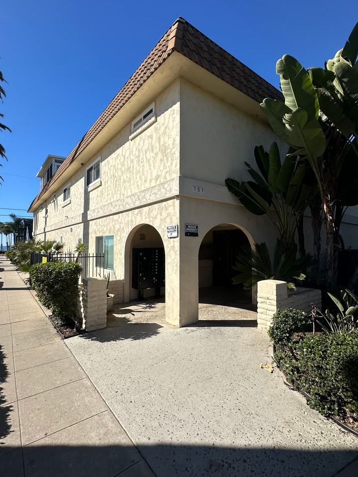 151 S Myers - Photo 2 of 8