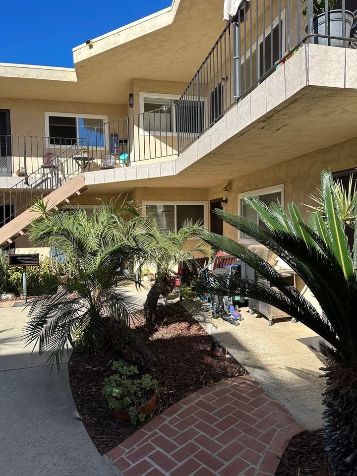 151 S Myers - Photo 5 of 8