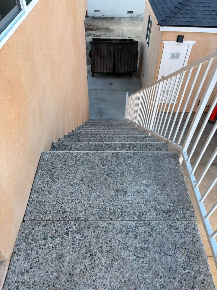 14921 1/2 Chadron Ave - Photo 3 of 31