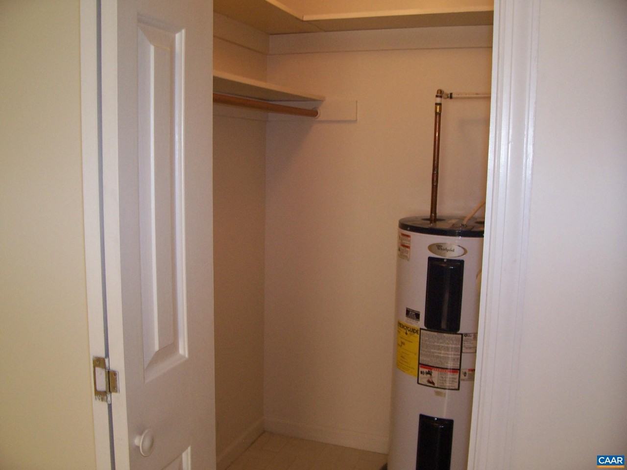 211 Chancellor St #A - Photo 7 of 8