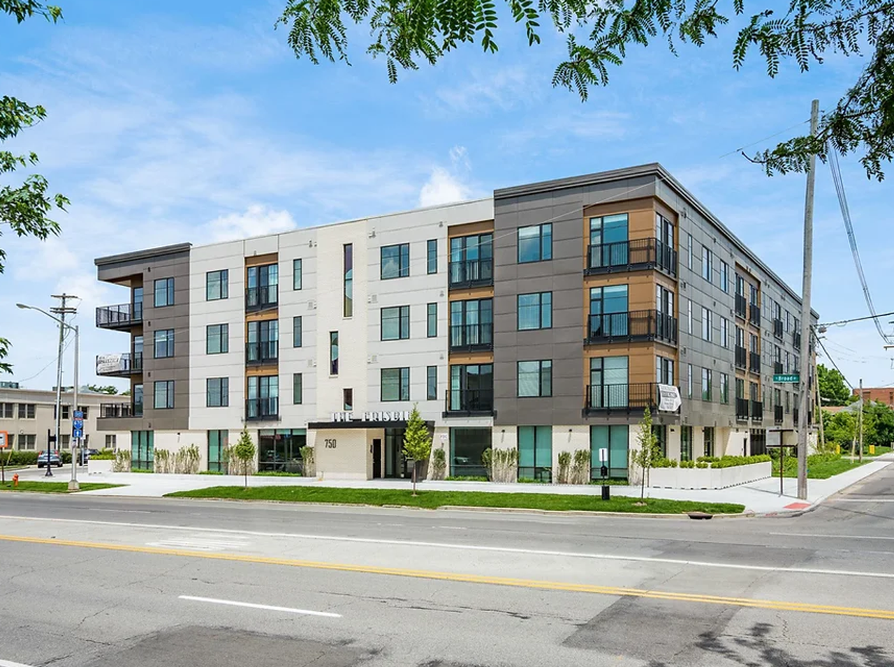 The Frisbie - Photo 6 of 50