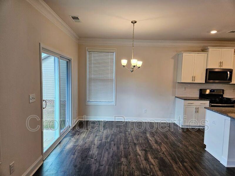 1127 Walbury Hill Rd - Photo 7 of 48