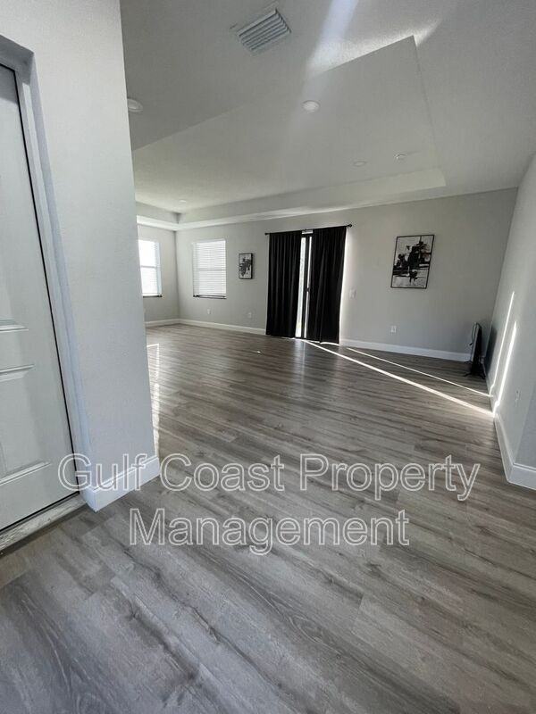 1924 Marlay Ave - Photo 3 of 18