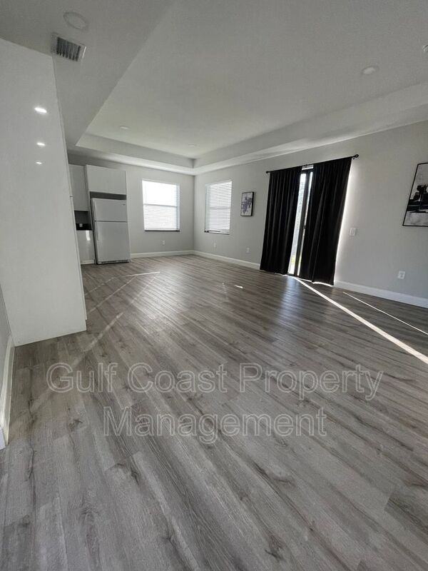 1924 Marlay Ave - Photo 4 of 18