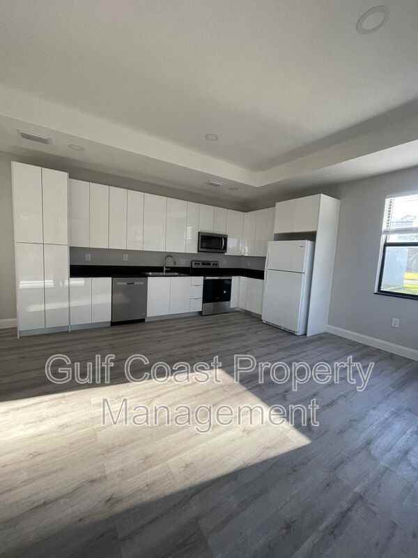 136 Viewpoint Dr - Photo 6 of 21