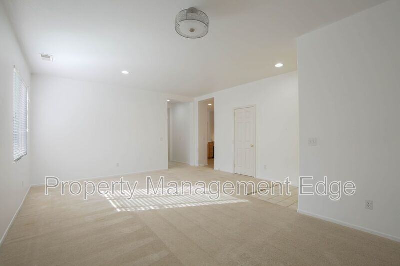 127 Fuerte Ct - Photo 4 of 22