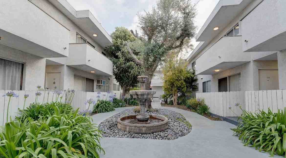 2884 Sawtelle Blvd - Photo 3 of 7