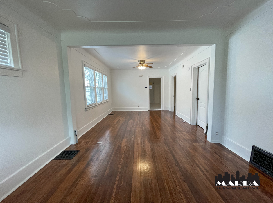 1672 Elsmere Ave - Photo 2 of 16