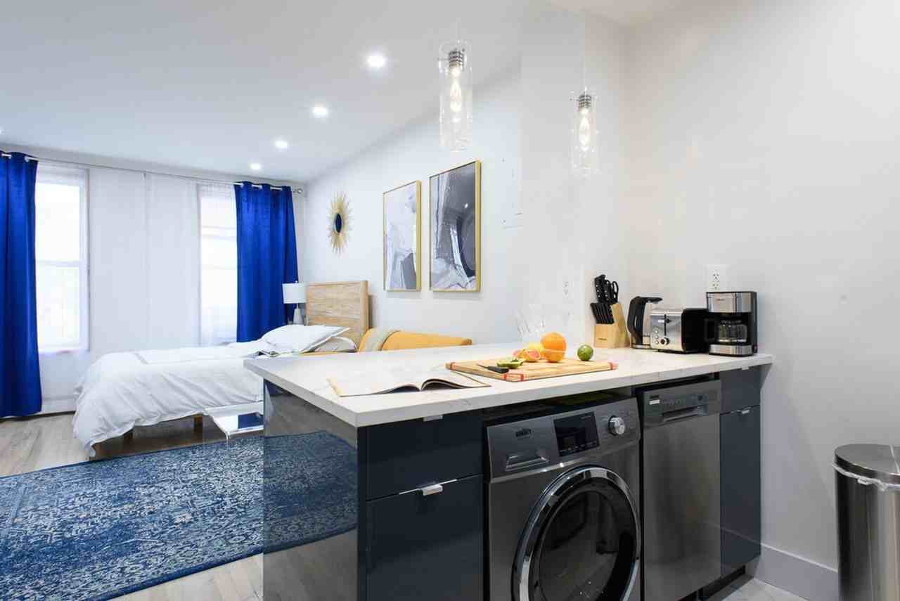 1597 York Ave #1021936P - Photo 6 of 8