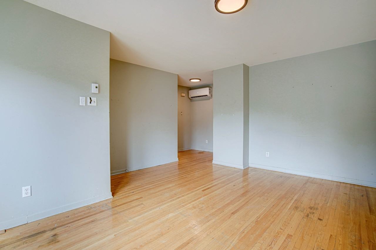 3133 Avenue Malo - Photo 2 of 15