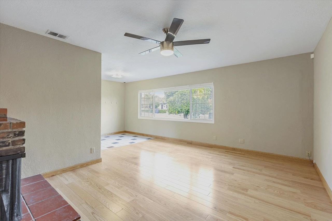 18564 Paseo Tierra - Photo 2 of 22