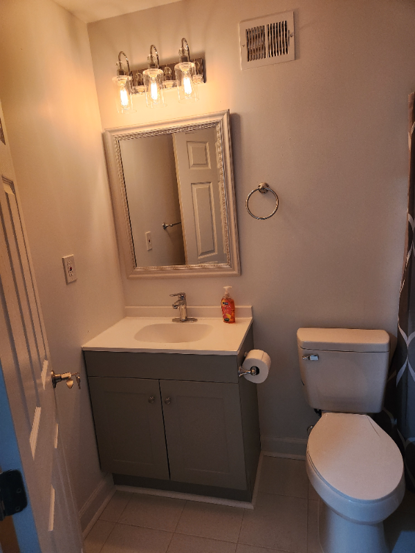 423 N Montford Ave - Photo 3 of 12