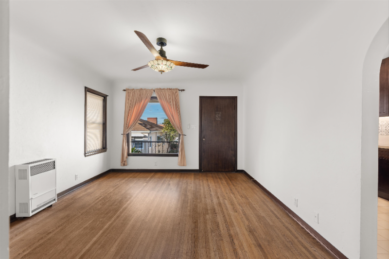 721 W 19th St #727 - Photo 2 of 20