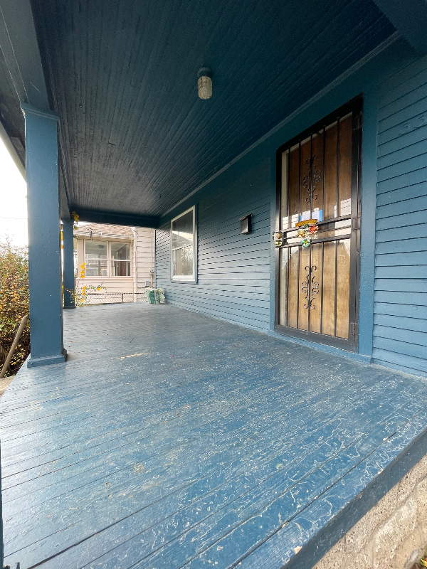 3353 Glenwood Ave - Photo 2 of 15