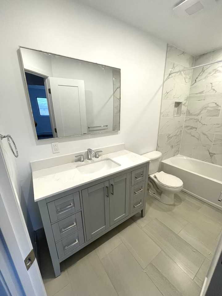 8284 Boul Provencher - Photo 3 of 11