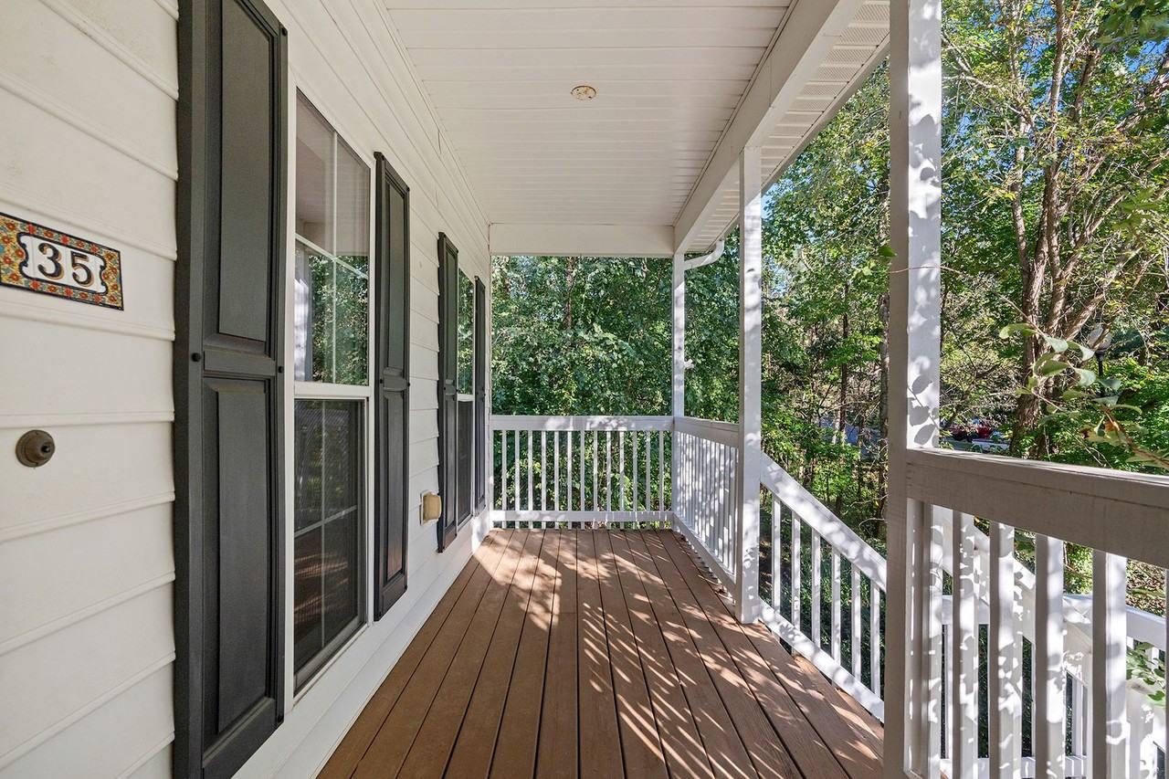35 Cynthia Ln - Photo 3 of 49