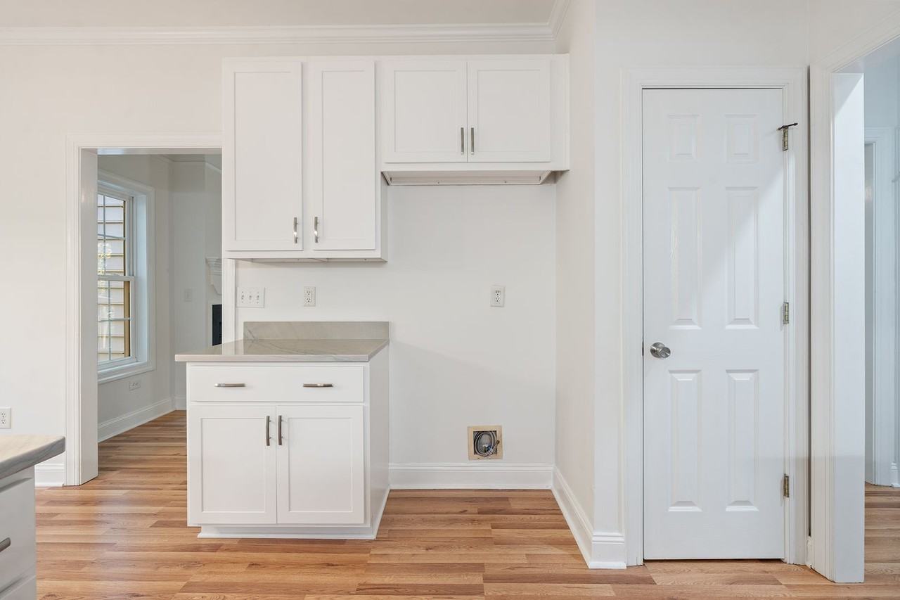 35 Cynthia Ln - Photo 7 of 49