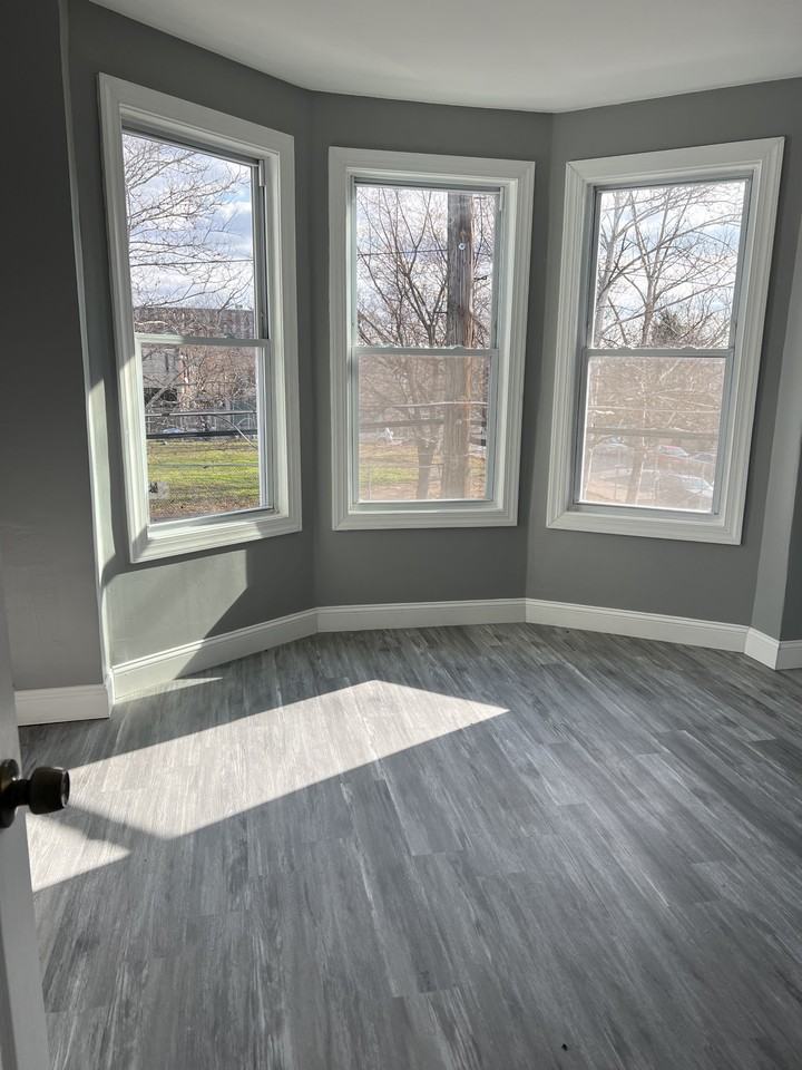 3006 A St #NA - Photo 2 of 15