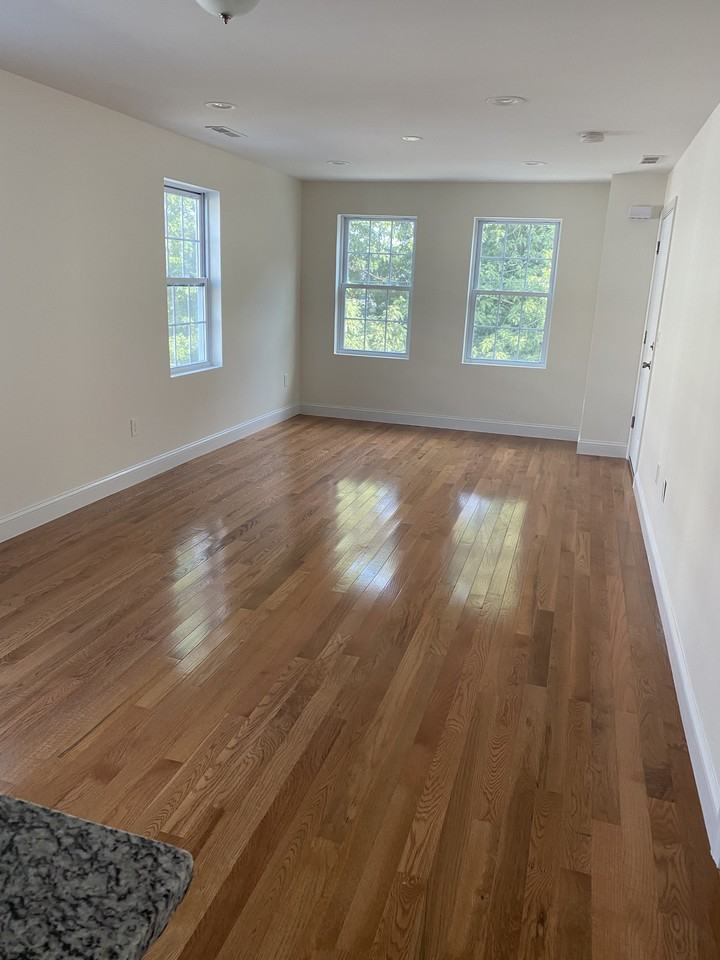 20 Virginia Ln #2 - Photo 2 of 9