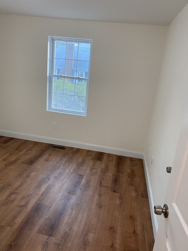 20 Virginia Ln #2 - Photo 7 of 9