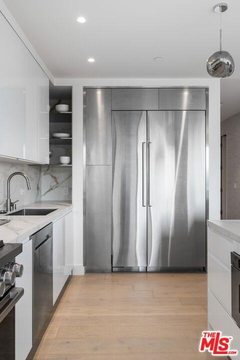 1644 Malcolm Ave #310 - Photo 3 of 8