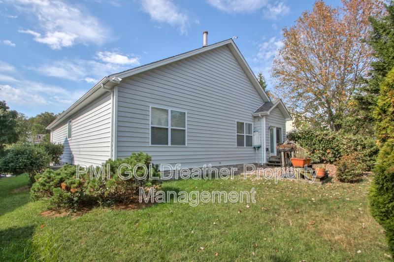 1973 Deep Woods Trl - Photo 3 of 36