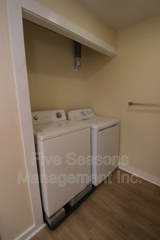 63 King St - Photo 3 of 15