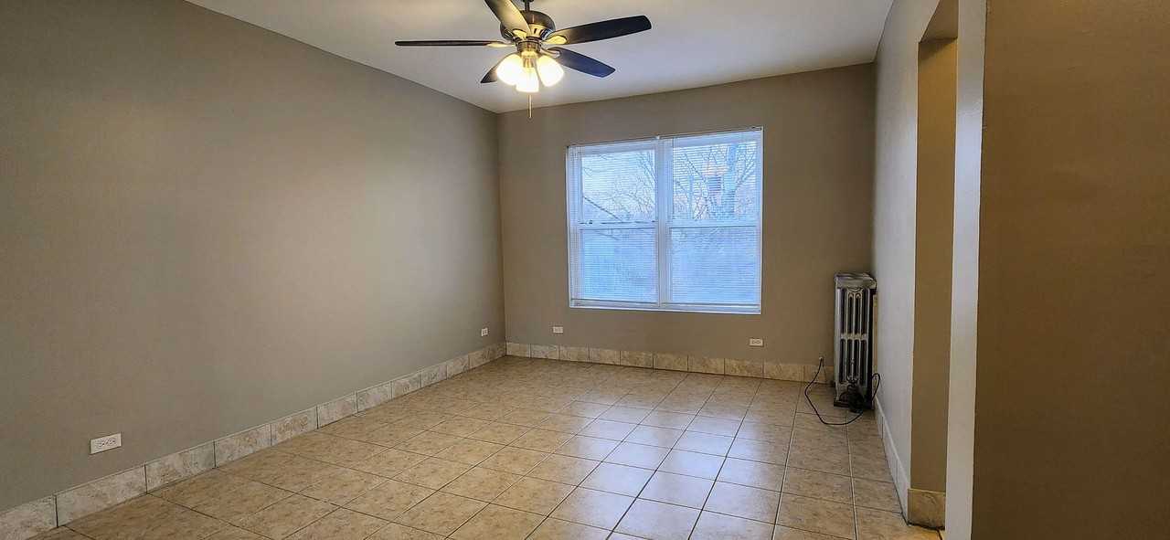 4764 N Virginia Ave #214 - Photo 2 of 6