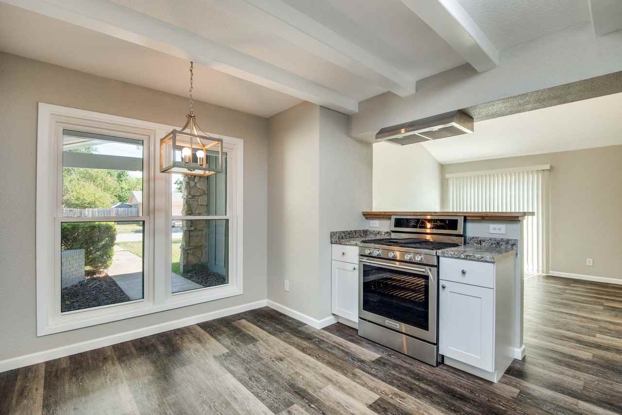 3321 Whippoorwill Ln - Photo 4 of 12