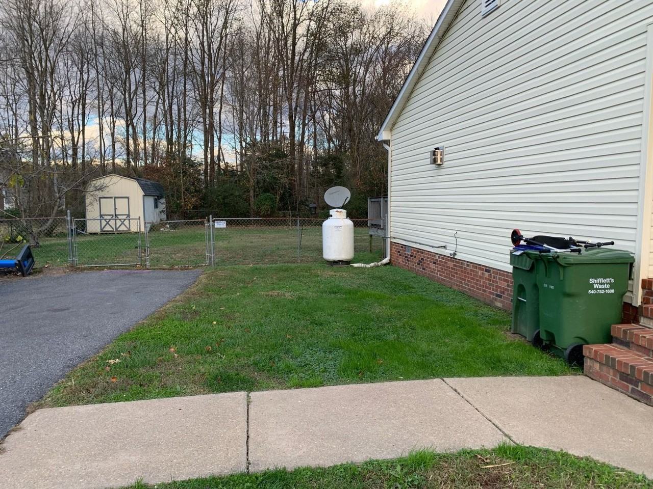 4339 Danube Dr - Photo 2 of 8