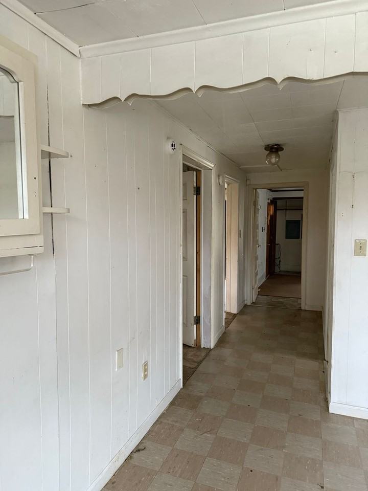 295 Nelson Ln - Photo 2 of 16
