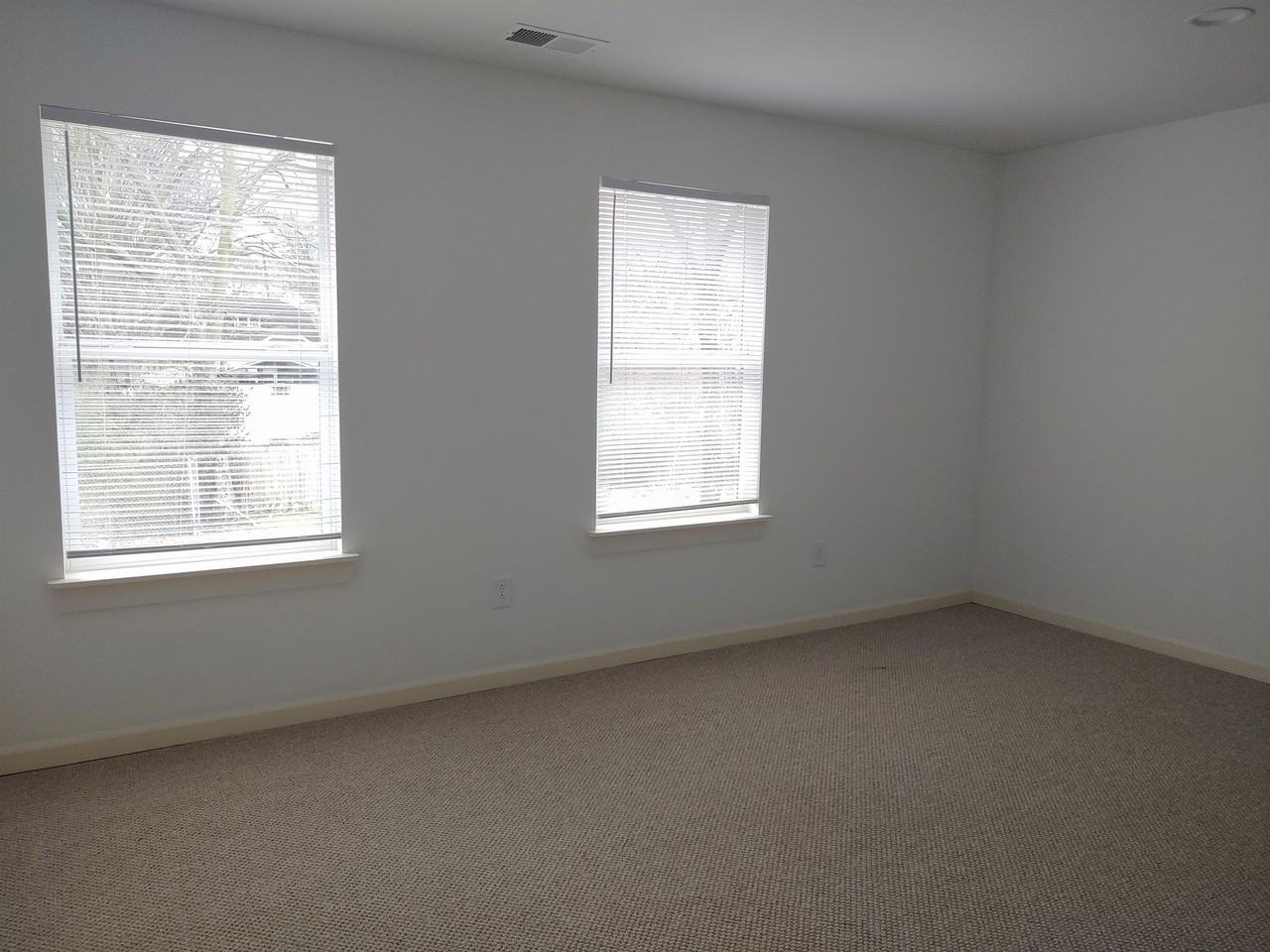4012 Delaware Avenue - Photo 3 of 50