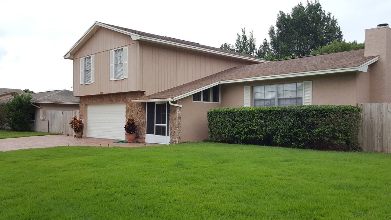 8021 Sandberry Blvd #NA - Photo 2 of 8