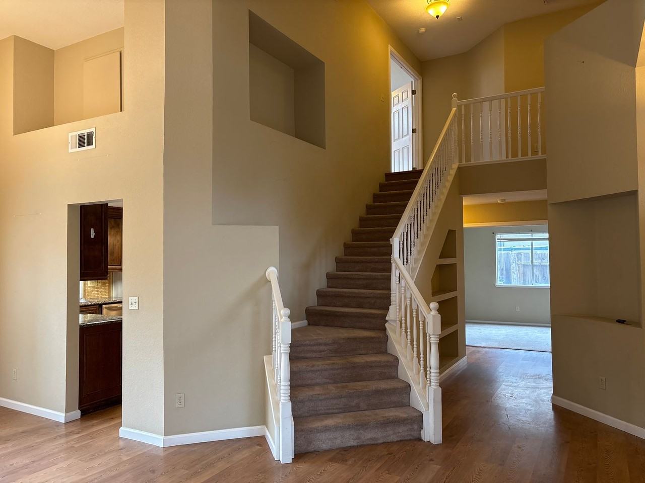 4612 Morningstar Ln - Photo 7 of 19