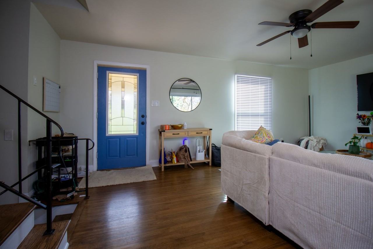 3520 Sargeant Dr - Photo 2 of 18