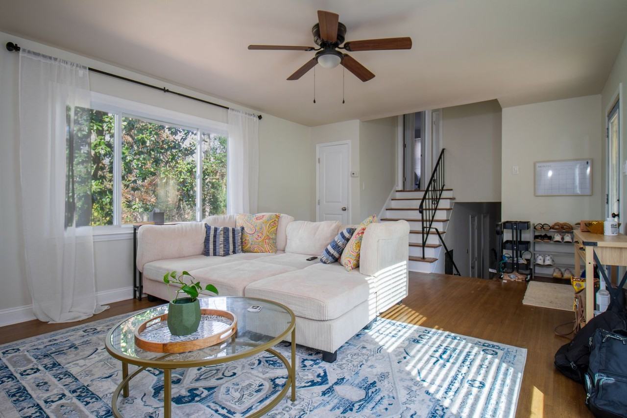 3520 Sargeant Dr - Photo 3 of 18