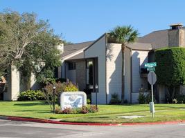 featured image of 7055 N Holiday Dr