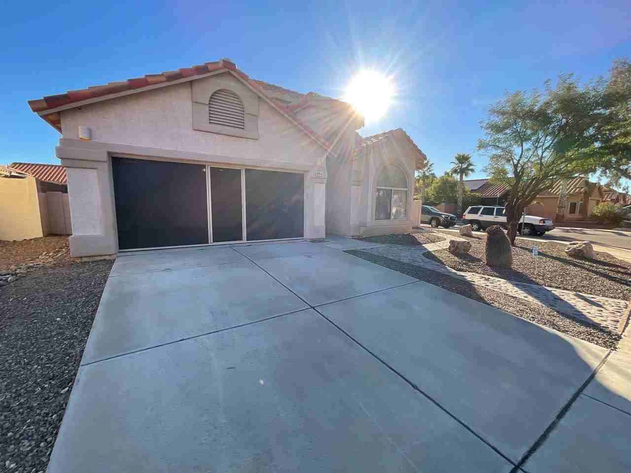 8942 E Laurie Ann Dr - Photo 3 of 46